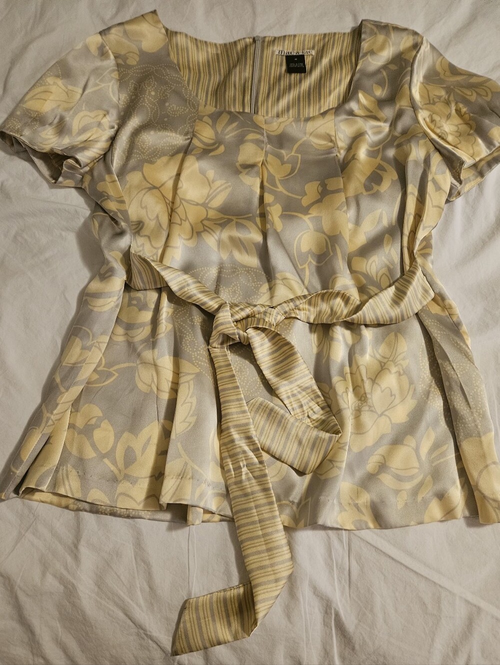 Banana Republic Silk Yellow and Light Gray Floral Tie-Waist Blouse